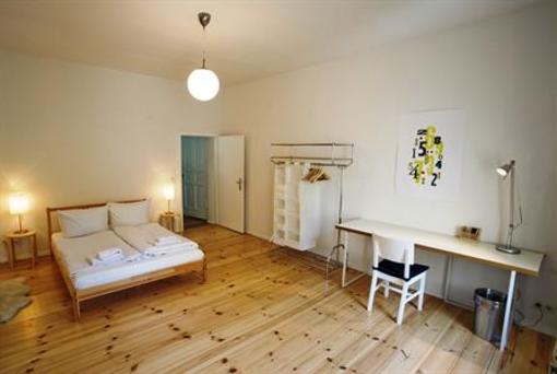 фото отеля Berlin Cribs Prenzlauer Berg