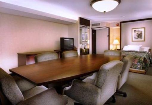 фото отеля Drury Inn Shawnee Mission Merriam