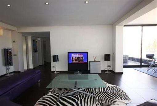 фото отеля Cannes Immo Concept Latour Maubourg