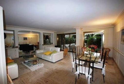 фото отеля Cannes Immo Concept Latour Maubourg