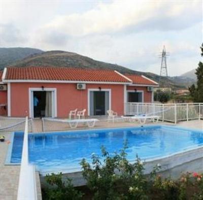 фото отеля Mesogeios Villas