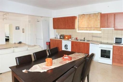 фото отеля Mesogeios Villas