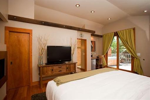 фото отеля Hanford House Inn