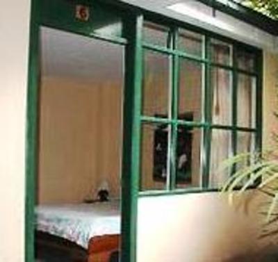 фото отеля Hostal Alcala