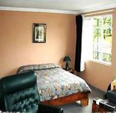 фото отеля Hostal Alcala