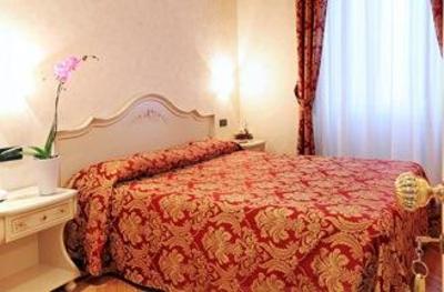 фото отеля Hotel Promessi Sposi Da Giovannino