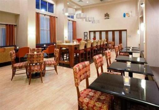фото отеля Hampton Inn & Suites Minot Airport