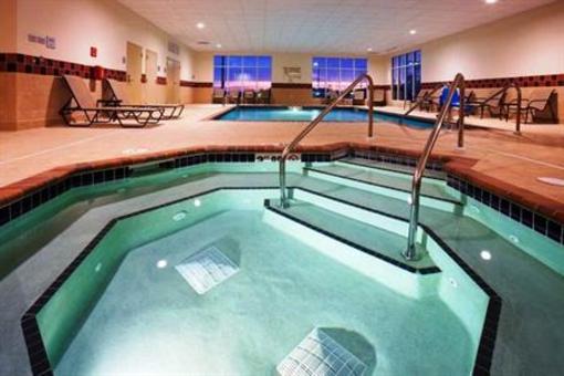 фото отеля Hampton Inn & Suites Minot Airport