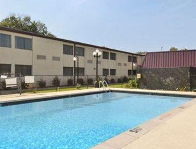 фото отеля Ramada Inn Henderson