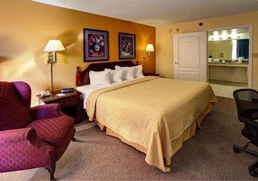 фото отеля Quality Inn & Suites New Port Richey