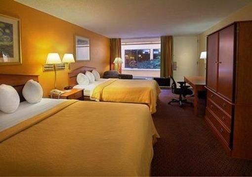 фото отеля Quality Inn & Suites New Port Richey