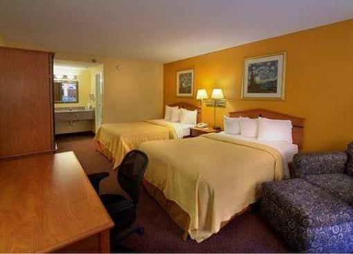 фото отеля Quality Inn & Suites New Port Richey