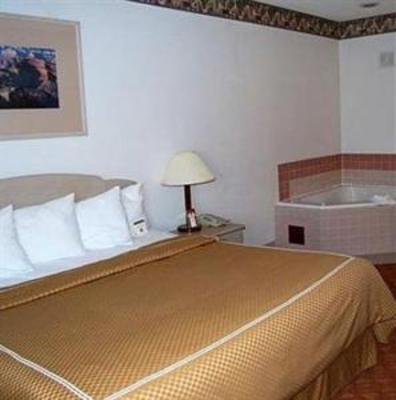 фото отеля Sleep-N-Go Inn & Suites