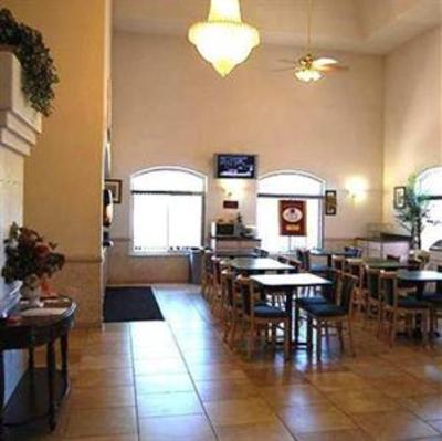 фото отеля Sleep-N-Go Inn & Suites