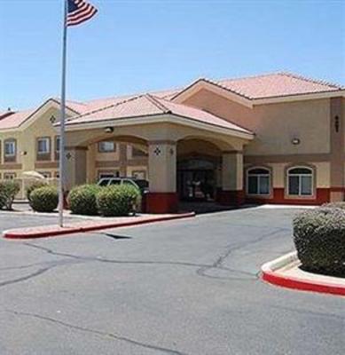 фото отеля Sleep-N-Go Inn & Suites