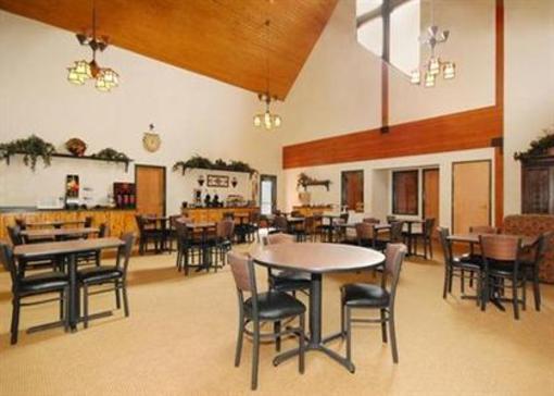 фото отеля Comfort Suites Hayward (Wisconsin)