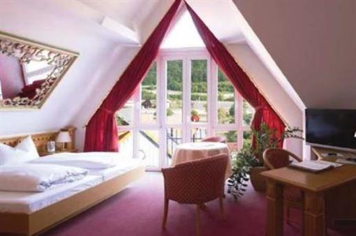 фото отеля Hotel Zum Löwen Friedewald