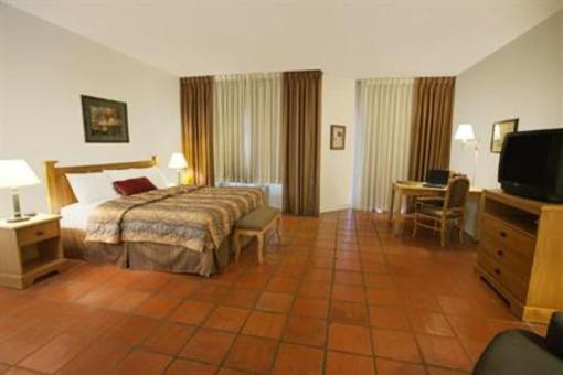 фото отеля Y O Ranch Resort Hotel