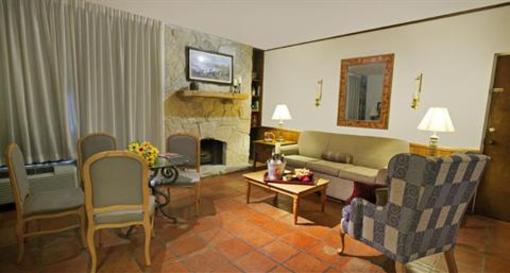 фото отеля Y O Ranch Resort Hotel