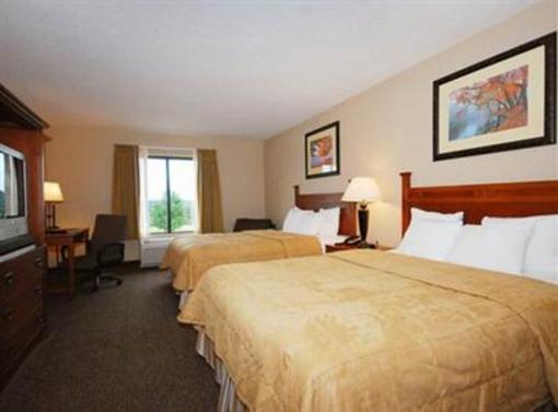 фото отеля Comfort Inn & Suites Blue Ridge