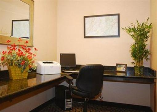 фото отеля Comfort Inn & Suites Blue Ridge