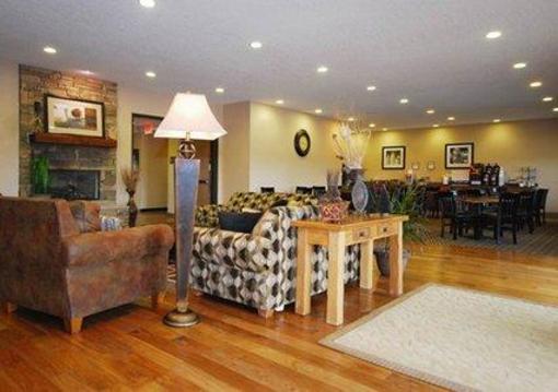 фото отеля Comfort Inn & Suites Blue Ridge