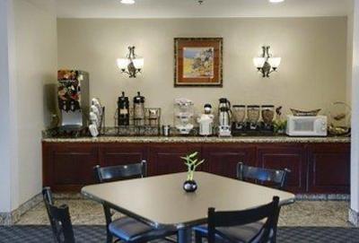фото отеля Best Western Moreno Hotel & Suites Moreno Valley