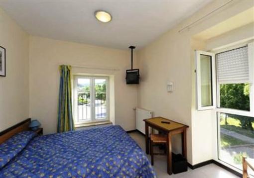фото отеля Les 2 Rives Hotel Banassac