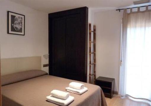 фото отеля Puerta De Ordesa Garden Hotel Laspuna