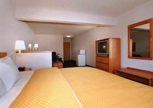 фото отеля Comfort Suites North Pointe Elkhart