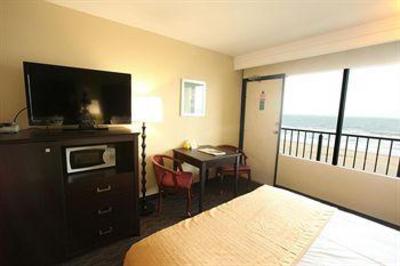 фото отеля Surfside Oceanfront Inn & Suites
