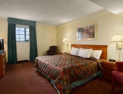 фото отеля Days Inn Tulsa Airport South