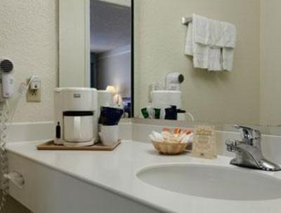 фото отеля Days Inn Tulsa Airport South