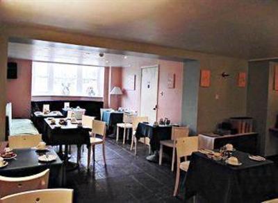 фото отеля Cosmopolitan 1 Guest House Brighton & Hove