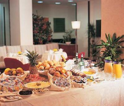 фото отеля Hotel Sant Ambroeus