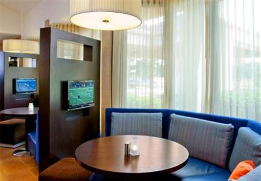 фото отеля Courtyard by Marriott Columbus