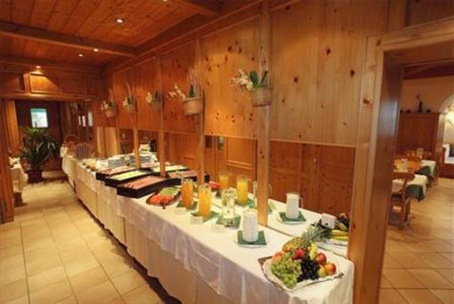 фото отеля AlpenParks Parkhotel Zell am See