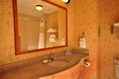 фото отеля Hampton Inn Kansas City Village West