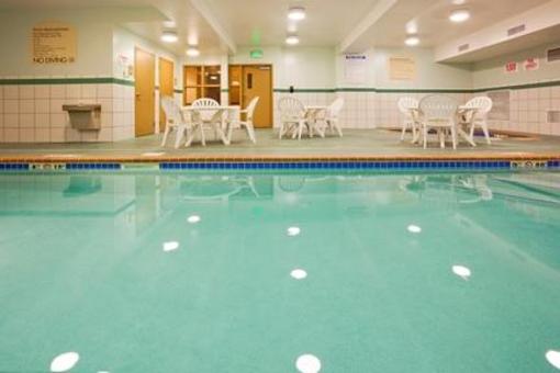 фото отеля Holiday Inn Express Minot South