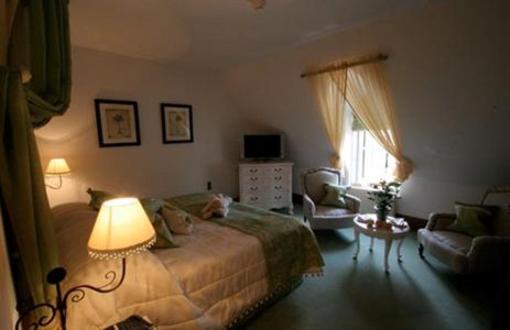 фото отеля Abbaye De La Bussiere Hotel La Bussiere-sur-Ouche