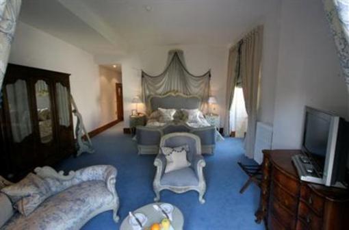 фото отеля Abbaye De La Bussiere Hotel La Bussiere-sur-Ouche