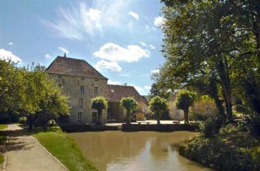 фото отеля Abbaye De La Bussiere Hotel La Bussiere-sur-Ouche