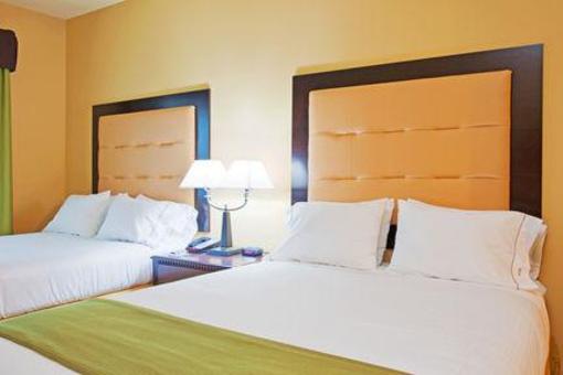 фото отеля Holiday Inn Express Hotel & Suites Foley