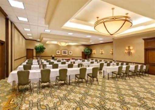фото отеля Sheraton Omaha Hotel