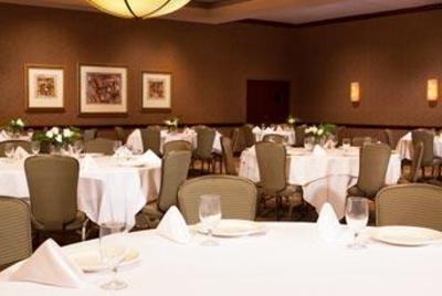 фото отеля Sheraton Omaha Hotel