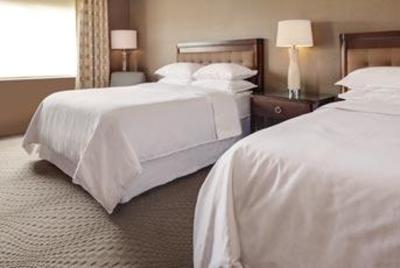 фото отеля Sheraton Omaha Hotel