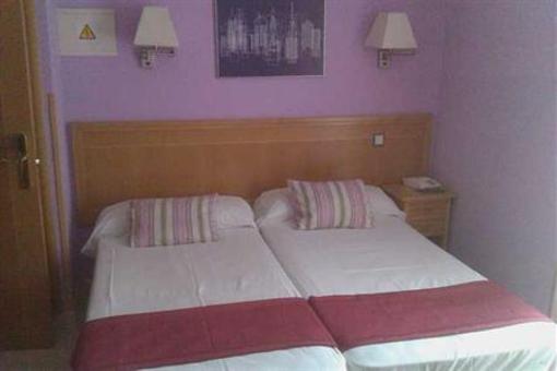 фото отеля Hostal Cruz Sol