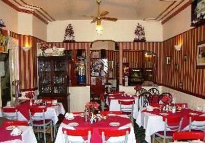 фото отеля Caroldene Hotel