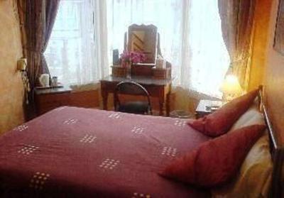 фото отеля Caroldene Hotel