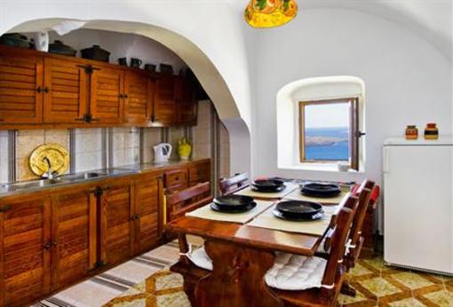 фото отеля Iriana Rooms and Apartments
